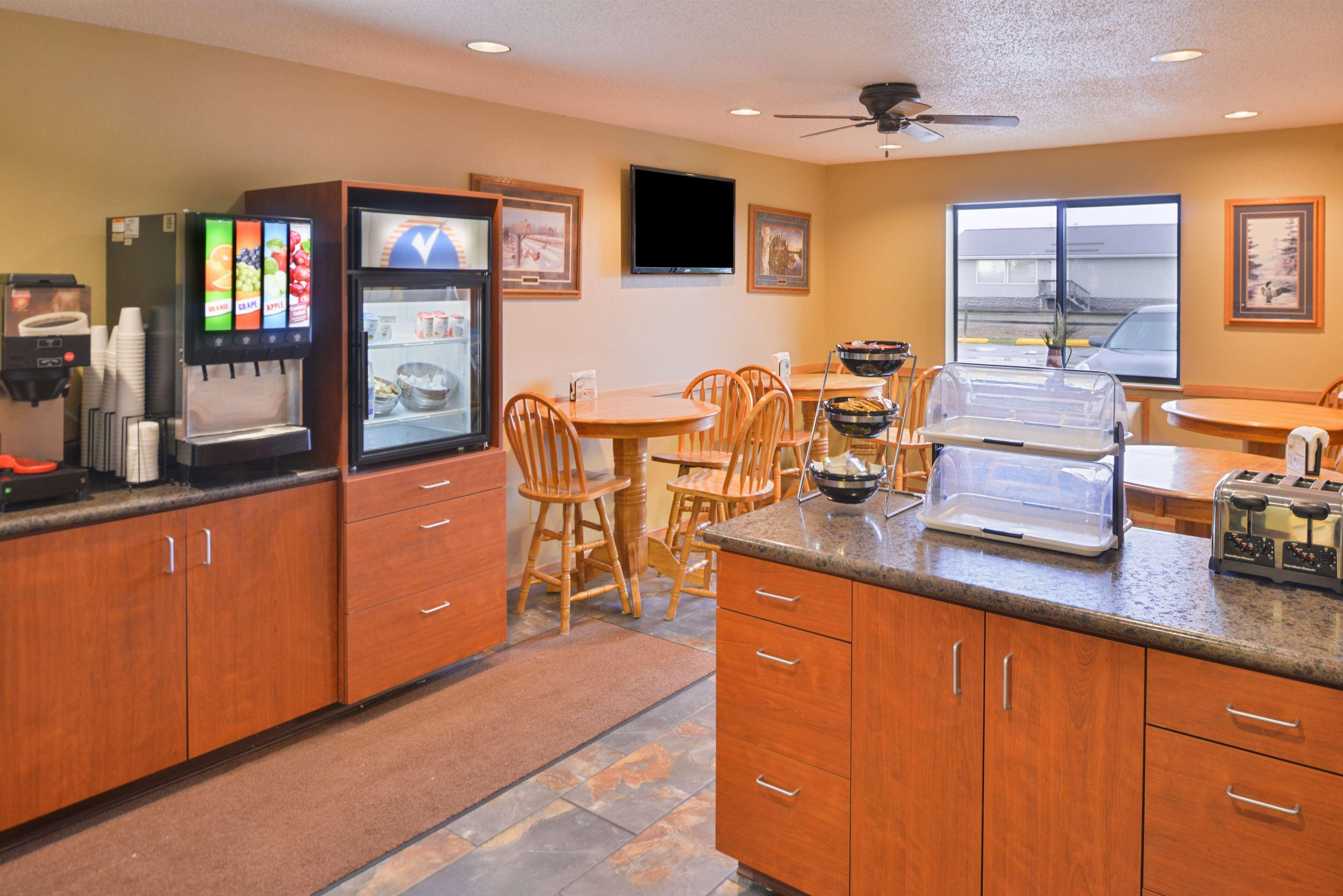 America'S Best Value Inn & Suites International Falls Extérieur photo