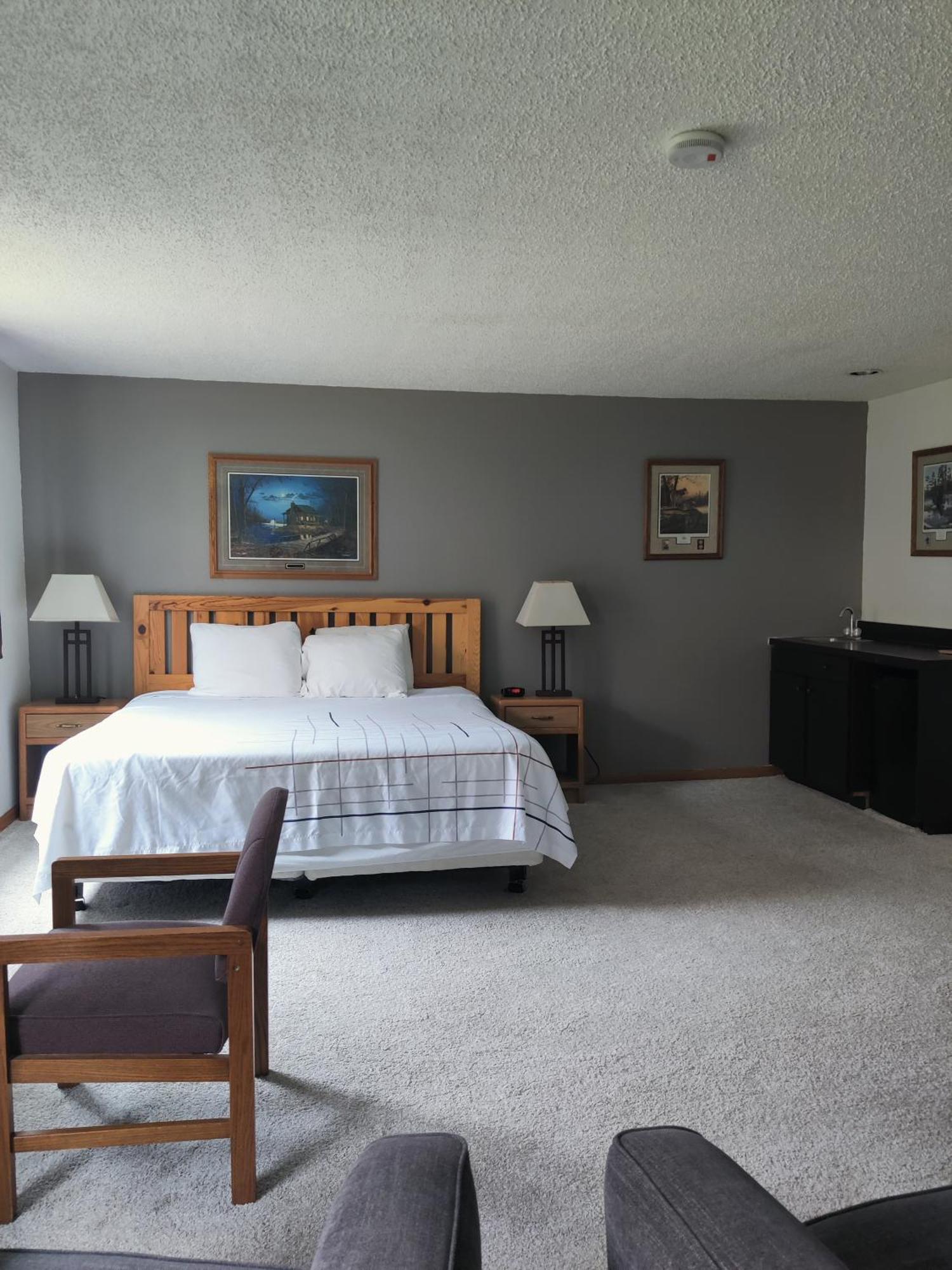 America'S Best Value Inn & Suites International Falls Extérieur photo