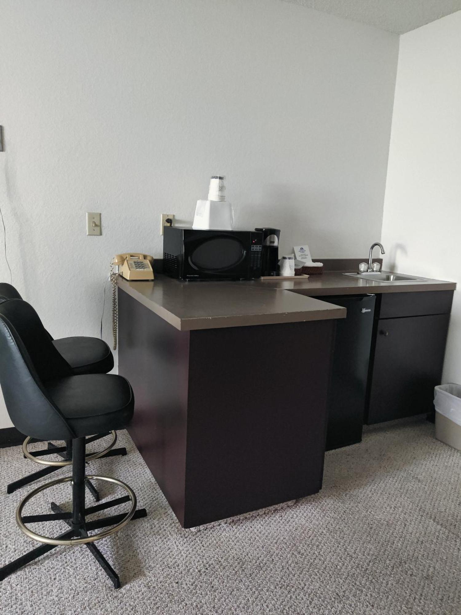 America'S Best Value Inn & Suites International Falls Extérieur photo