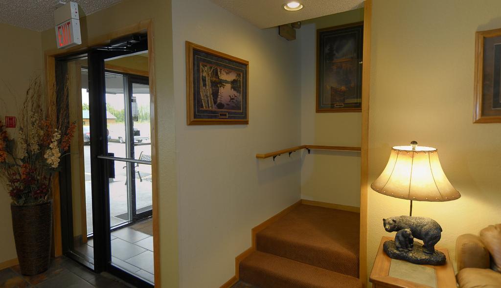 America'S Best Value Inn & Suites International Falls Extérieur photo
